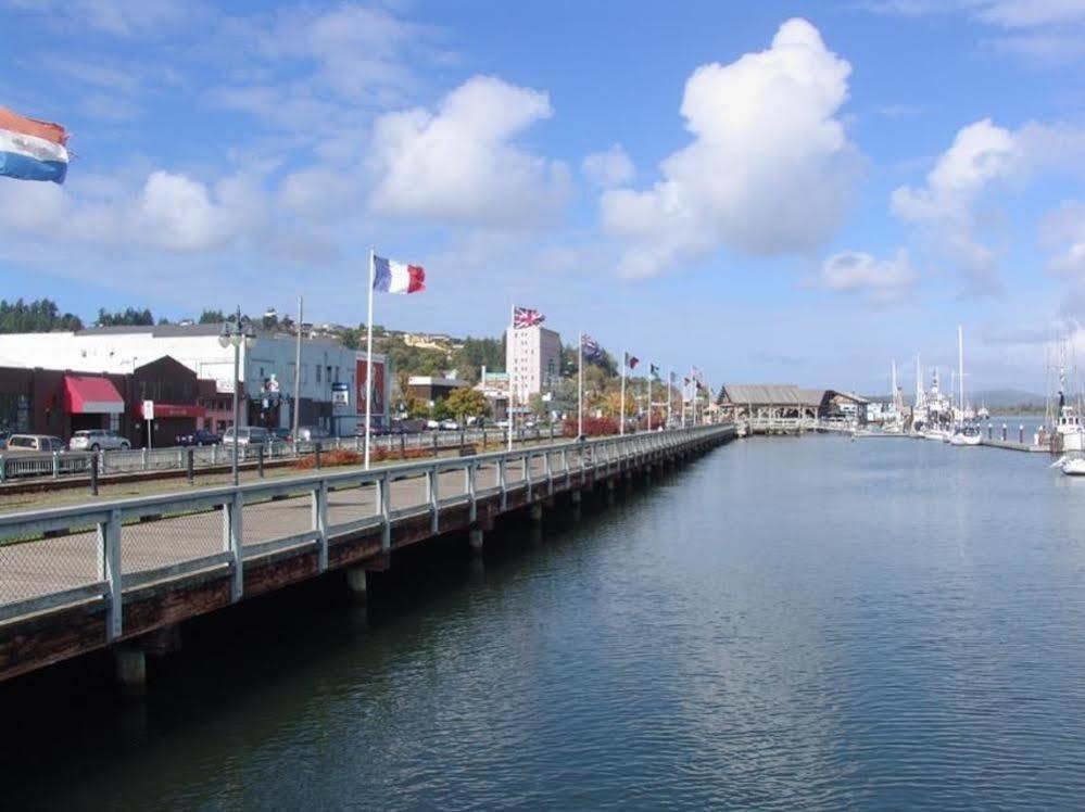 Best Western Holiday Hotel Coos Bay Exterior foto